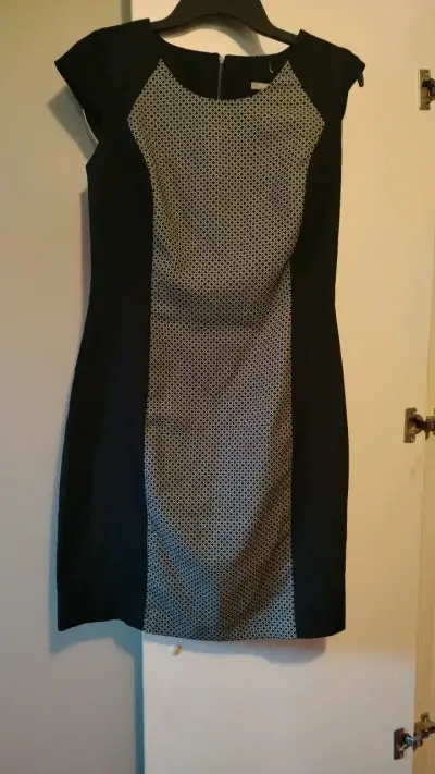 Vestido elegante negro y blanco Orsay - miniatura 1