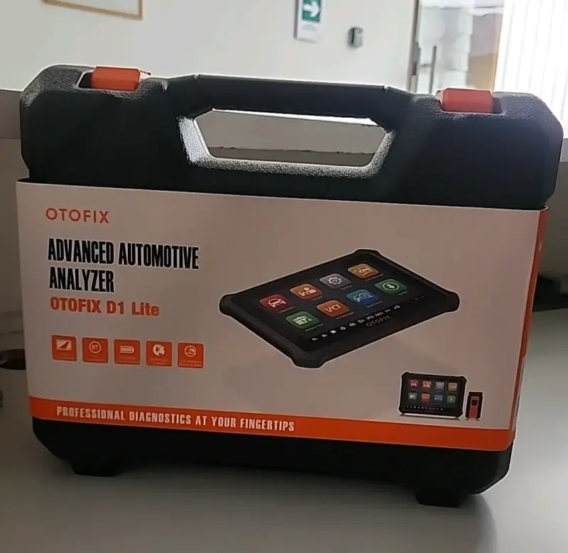 Escáner Automotriz OTOFIX D1 Lite con Pantalla 7" - 3