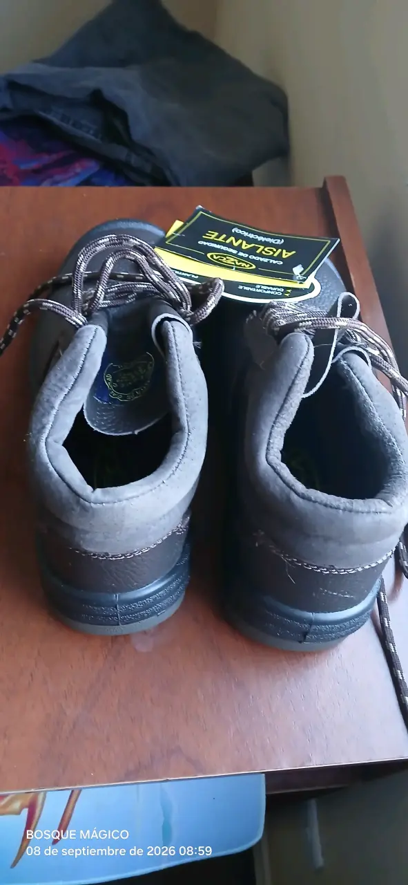 Botas de seguridad aislantes Nazca negras - 2