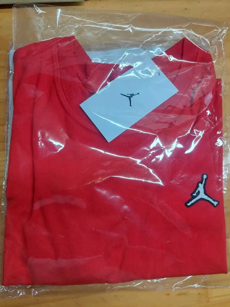 Polera para hombre en varios colores - 1