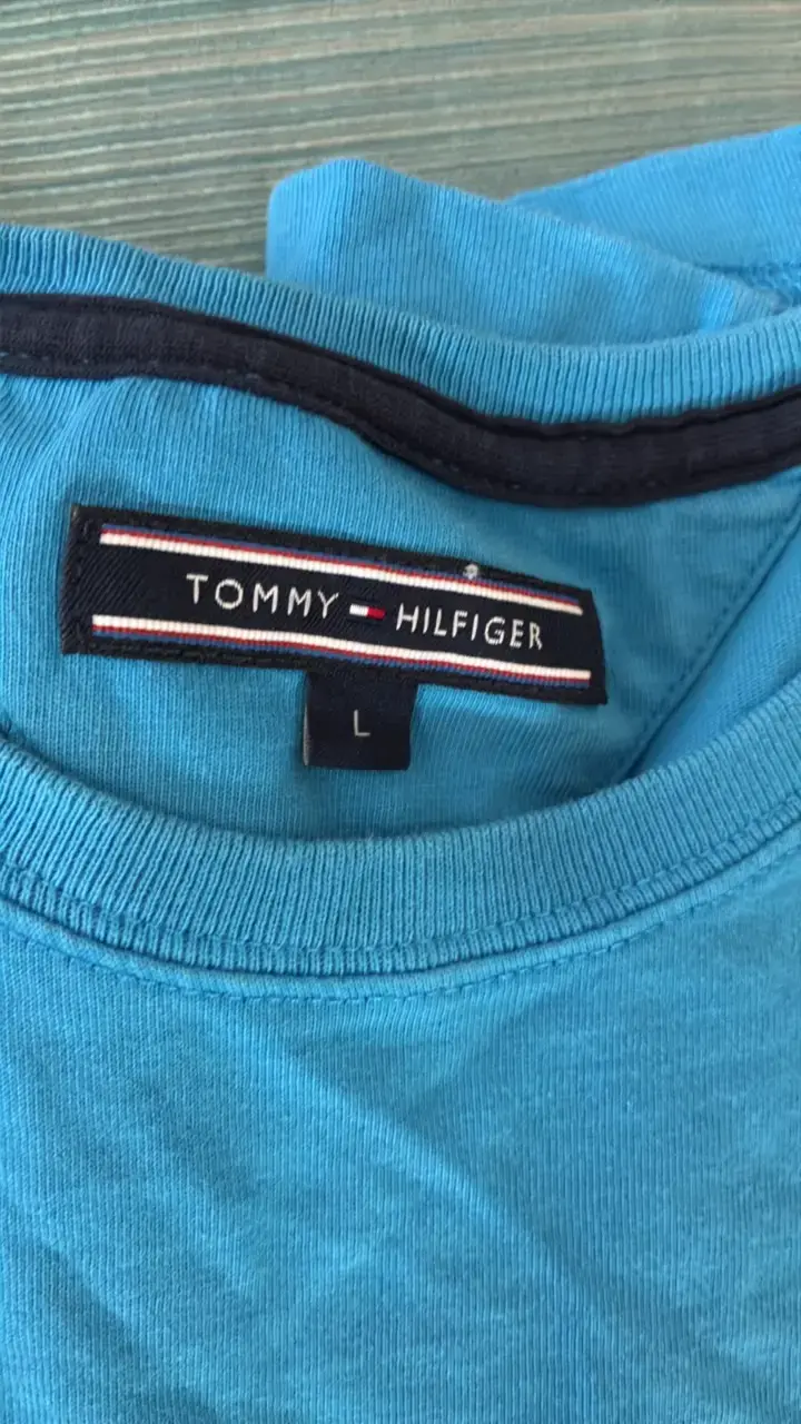 Polera azul Tommy Hilfiger para hombre - 2