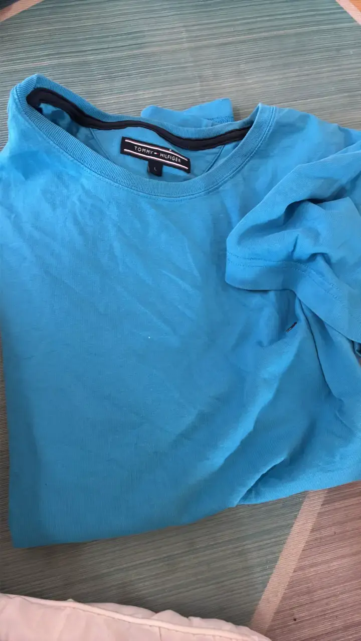 Polera azul Tommy Hilfiger para hombre - 3