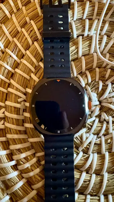Reloj inteligente con cargador USB - miniatura 2