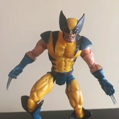Figura de acción Wolverine articulada - miniatura 1