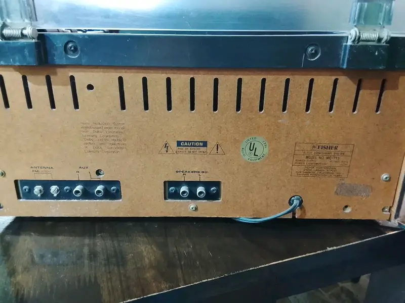 Sistema de audio Fisher MC-713 con parlantes sony - 5