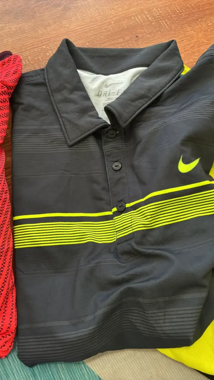 Lote de Poleras Nike, Adidas y New Balance - 5