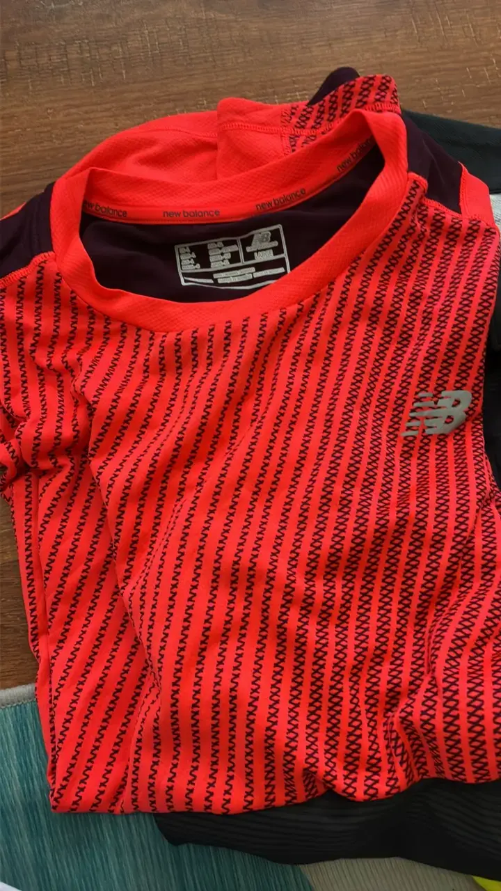 Lote de Poleras Nike, Adidas y New Balance - 6