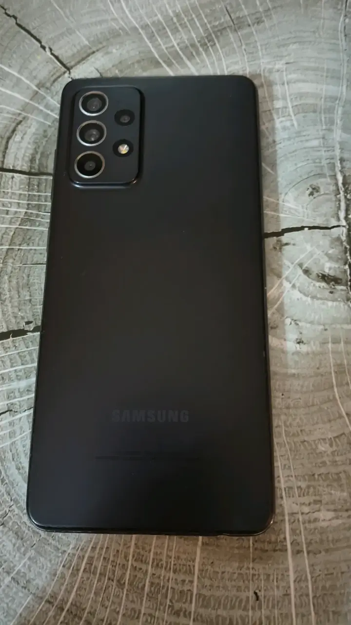 Samsung Galaxy A52s 5G en buen estado - 2
