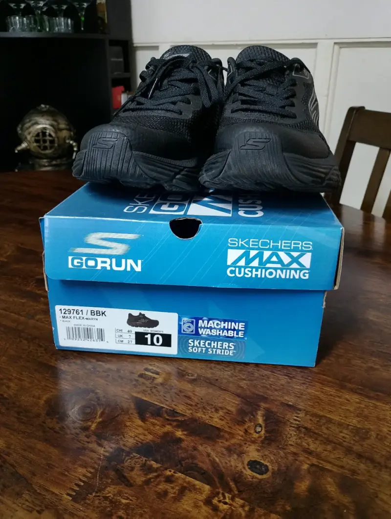 Zapatillas Skechers Go Run Max Cushioning negras - 2