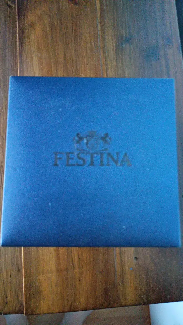Reloj Festina cronógrafo con correa de cuero - 2