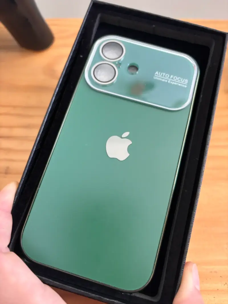 CARCASA iPhone 16 verde con caja - 6
