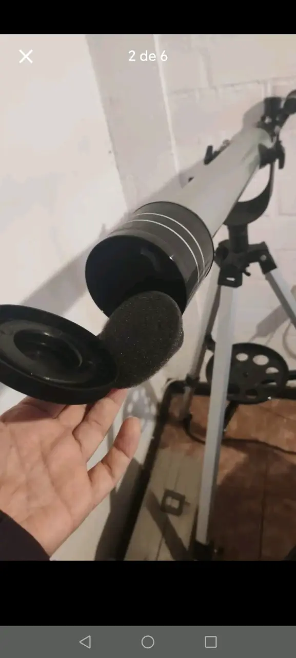 Telescopio con trípode y estuche - 2
