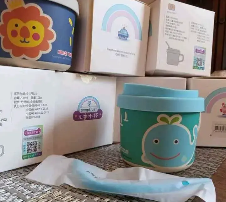 Taza infantil con tapa de silicona Penkids - 3