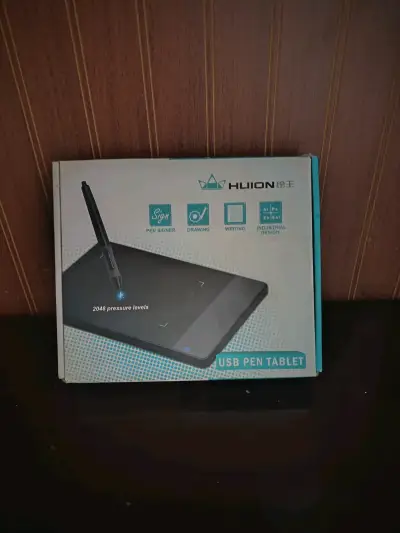 Tableta gráfica Huion con lápiz USB - miniatura 1