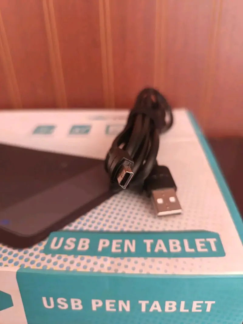 Tableta gráfica Huion con lápiz USB - 6