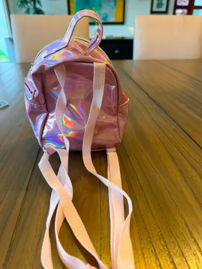 Mochila mini infantil con diseño de panda - miniatura 1