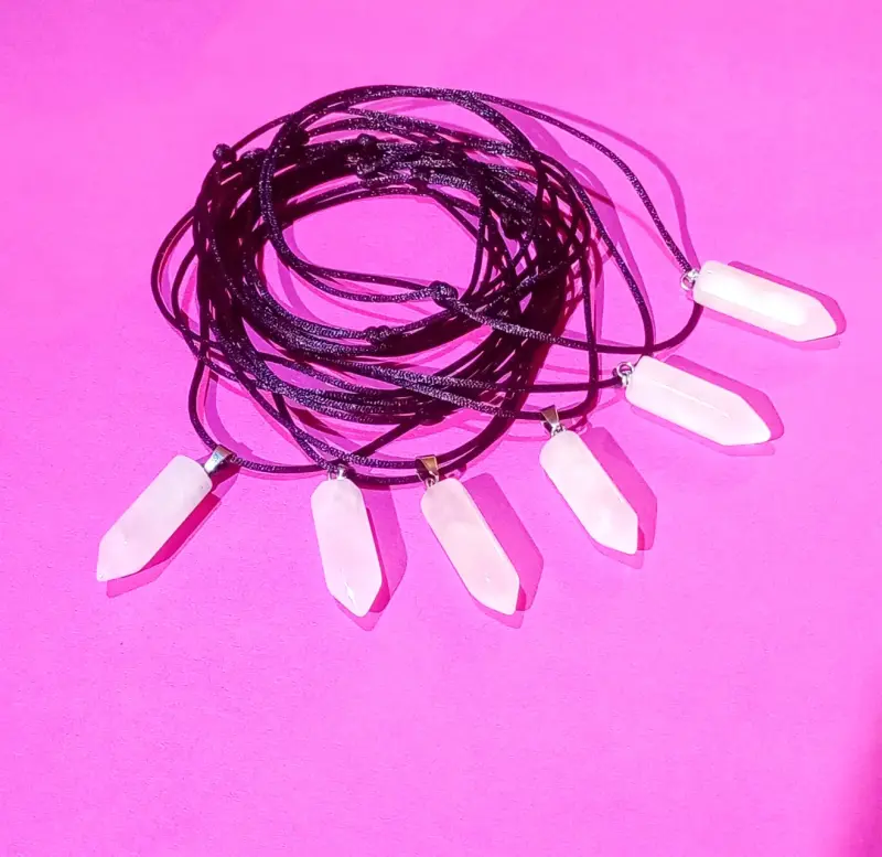 Collares de Cuarzo con Cuerda Negra - 2