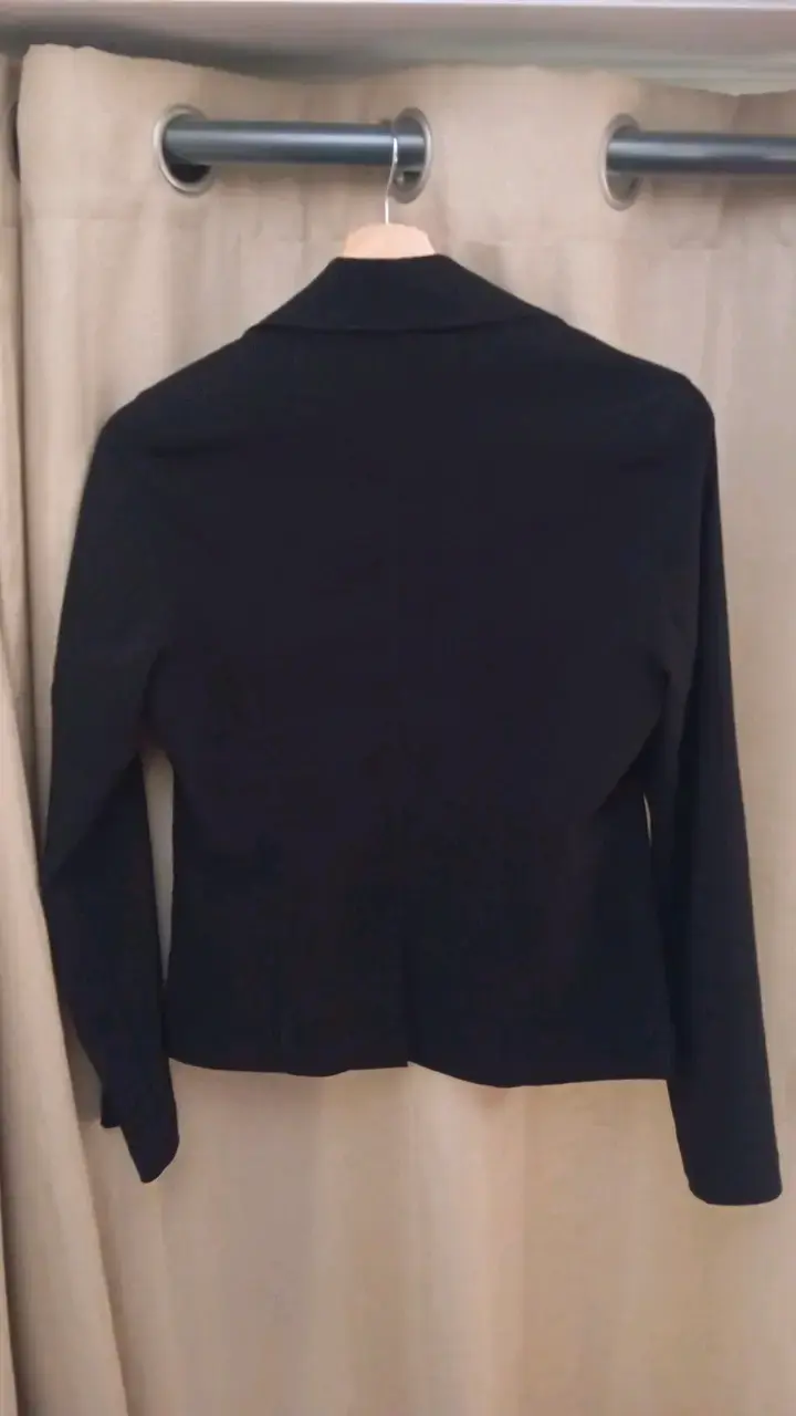 Blazer negro de mujer elegante - 2