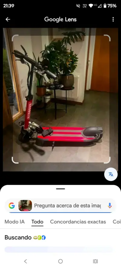 Scooter eléctrico rojo con luces LED - miniatura 5