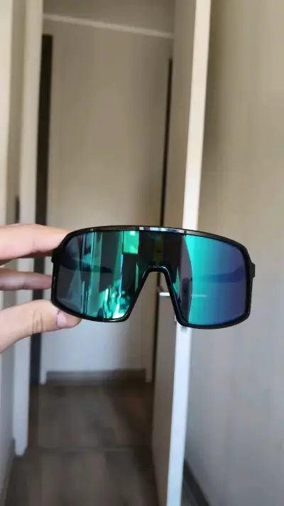 Oakley sutro S en muy buenas condiciones - miniatura 4