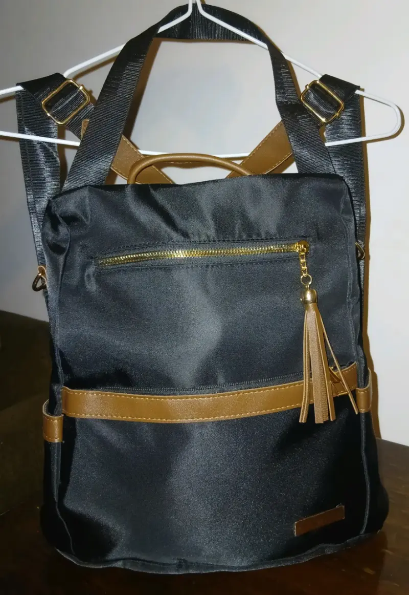 Mochila intirrobo de moda en negro y beige - 4