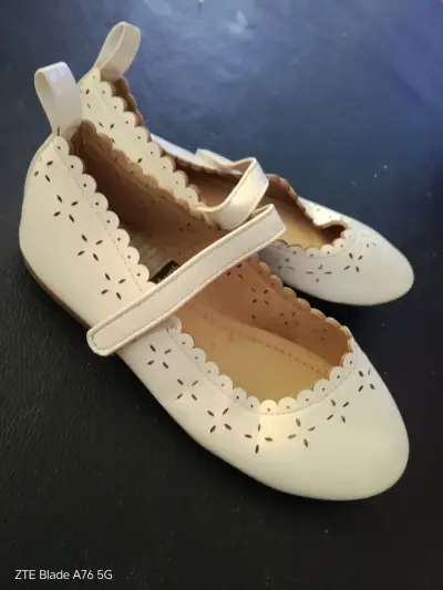 Zapatos de niña, Yamp, blancos - miniatura 1