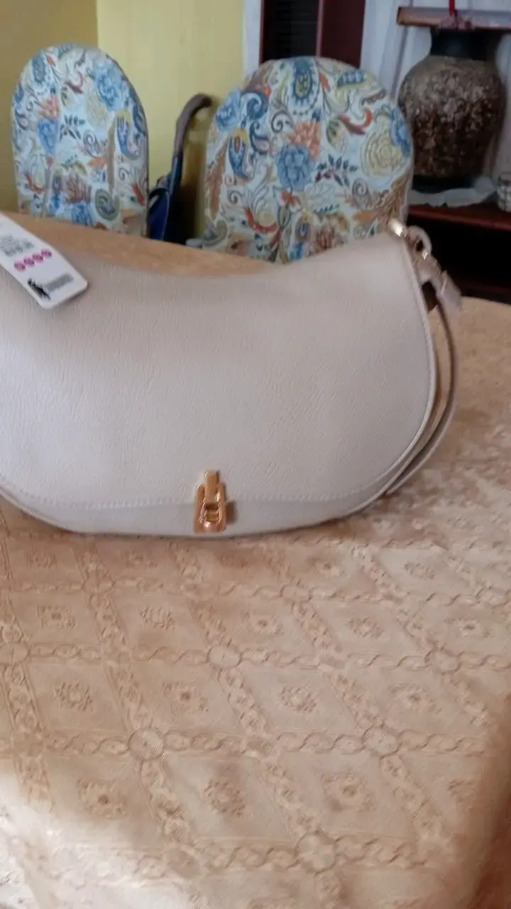 Cartera de cuero negra Gacel con cierre metálico - 4