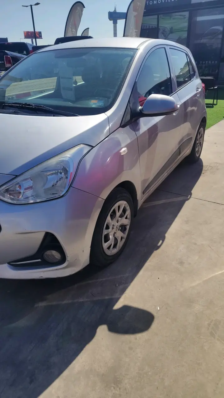 Hyundai i10 2018 en buen estado - 2