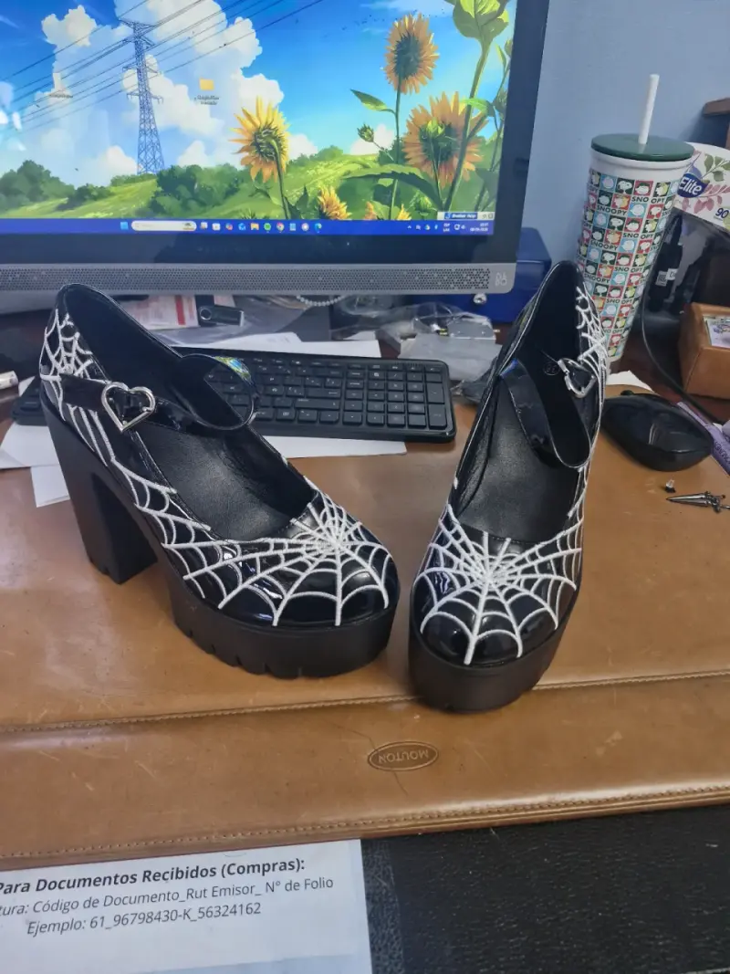 Zapatos de plataforma con diseño de telaraña - 2