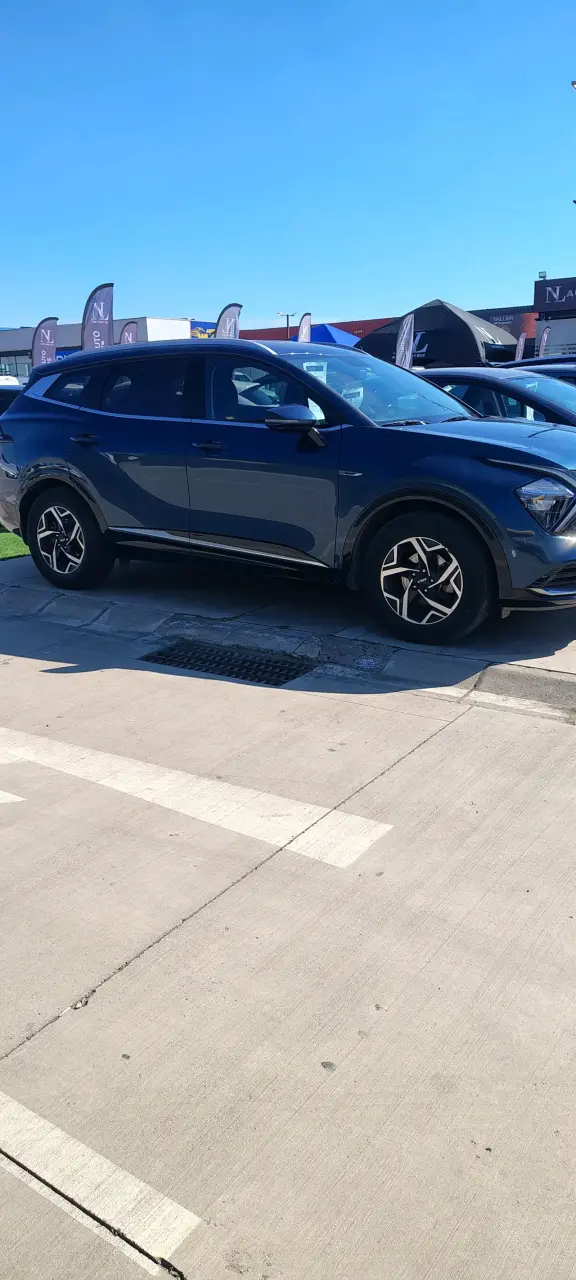 Kia Sportage 2022 SUV Azul en Buen Estado - 4