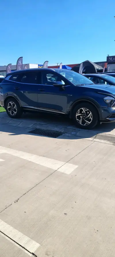 Kia Sportage 2022 SUV Azul en Buen Estado - miniatura 4