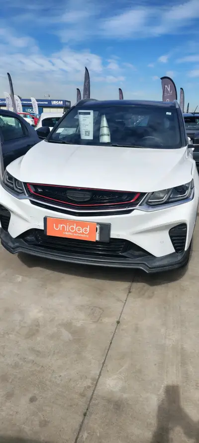 SUV Geely Coolray 2023 Blanco en Buen Estado - miniatura 1