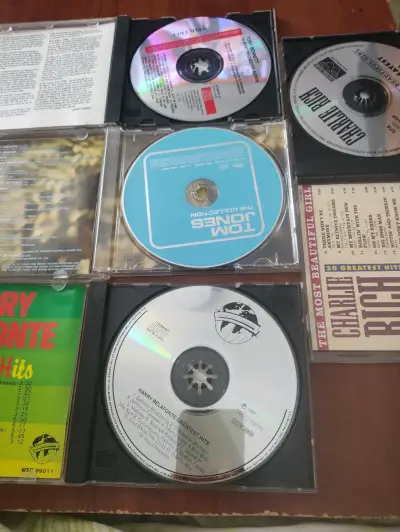 Colección de CDs de grandes éxitos de artistas legendarios - miniatura 3