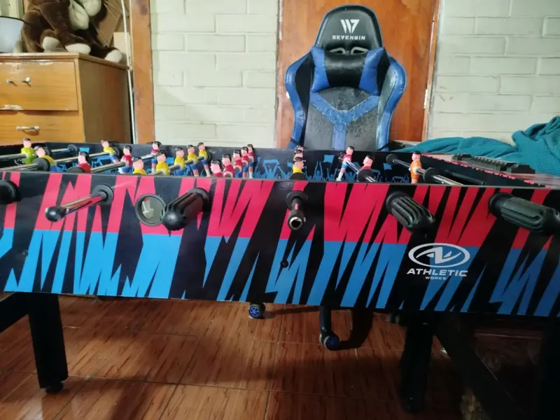 Taca taca de mesa Athletic con diseño colorido - 3