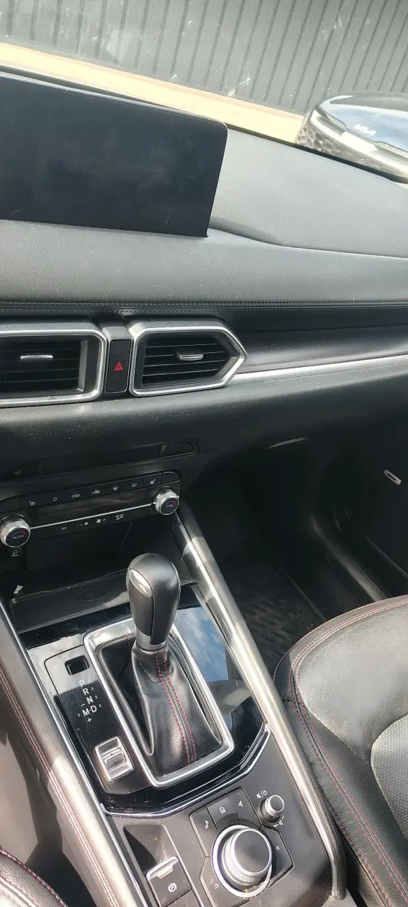 Mazda CX-5 SUV 2024 en buen estado - 5