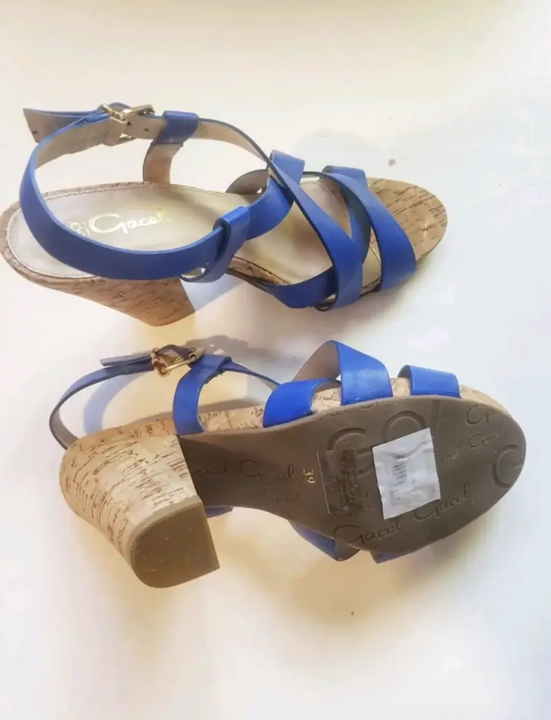 Sandalias de tacón alto azul con corcho - 4