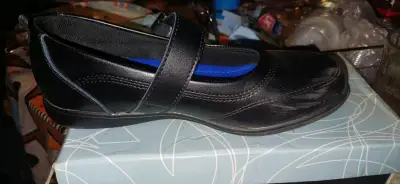 Zapato escolar negro con hebilla para niña - miniatura 2