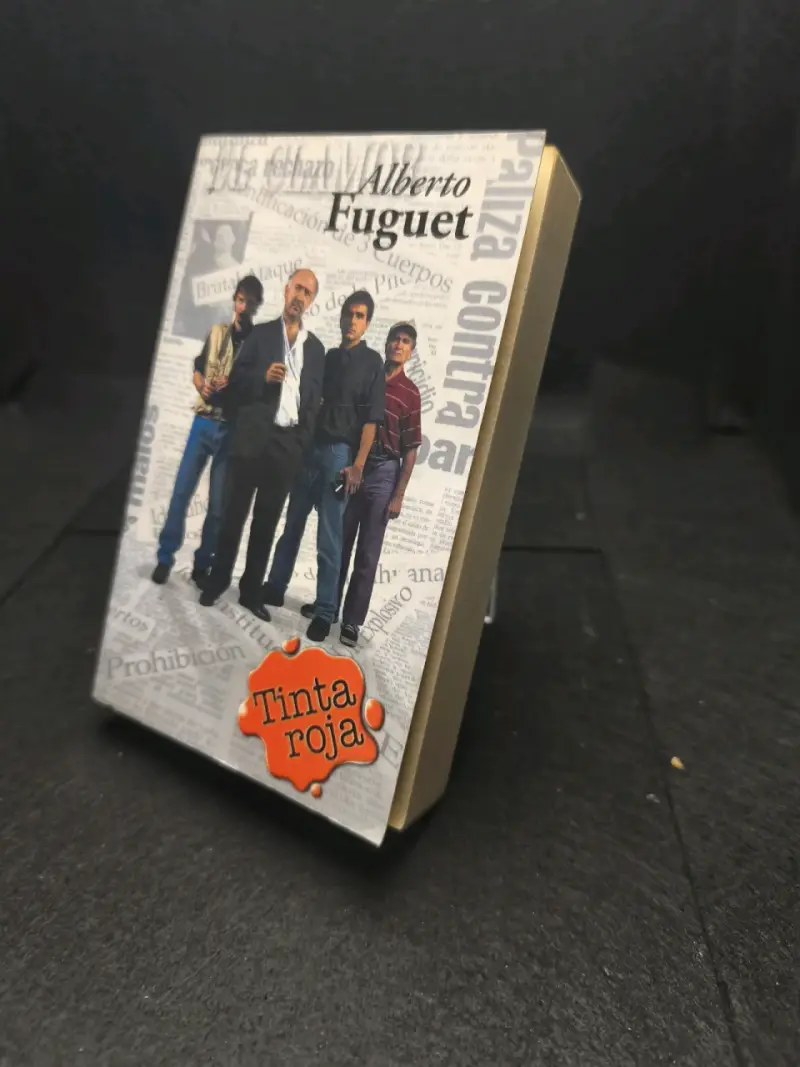 Libro 'Tinta Roja' de Alberto Fuguet - 3