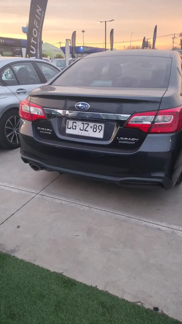 Subaru Legacy 2019 en excelente estado - 3