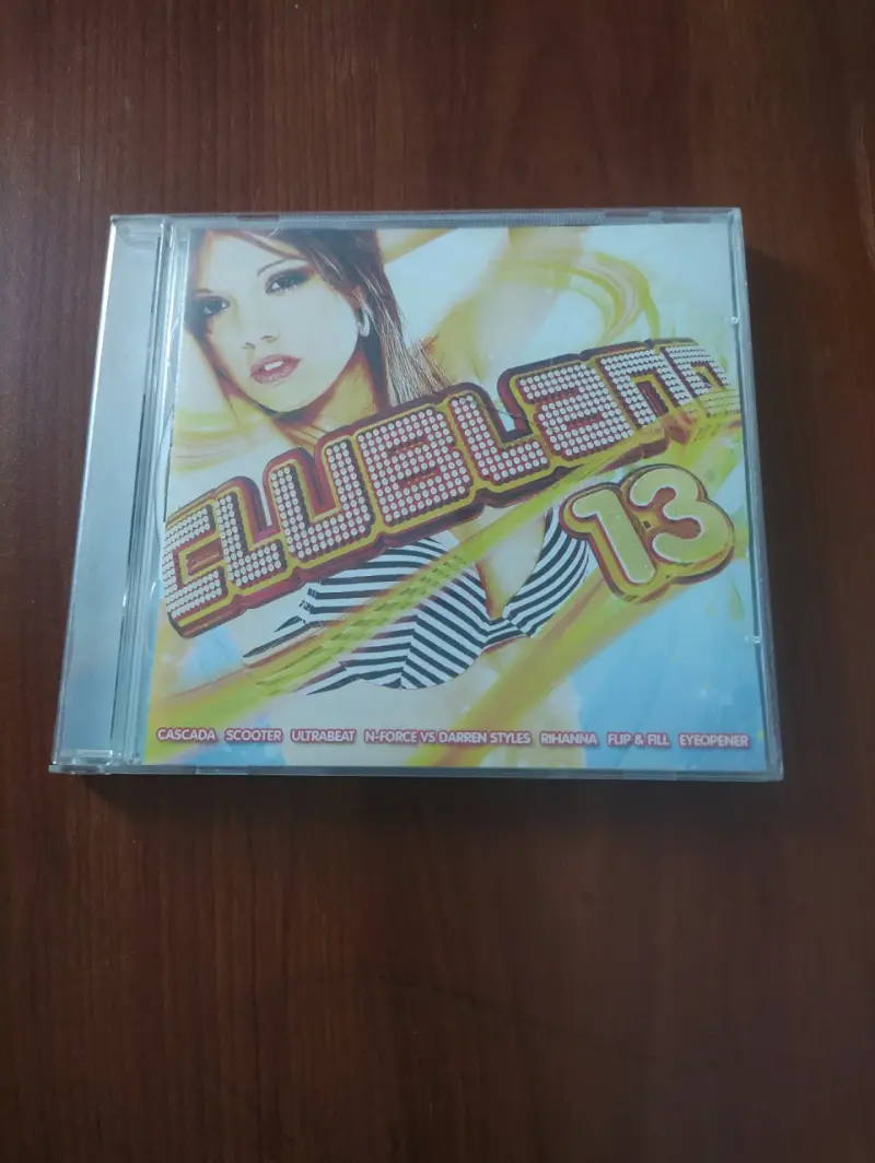 CD doble Clubland 13 con éxitos de música electrónica