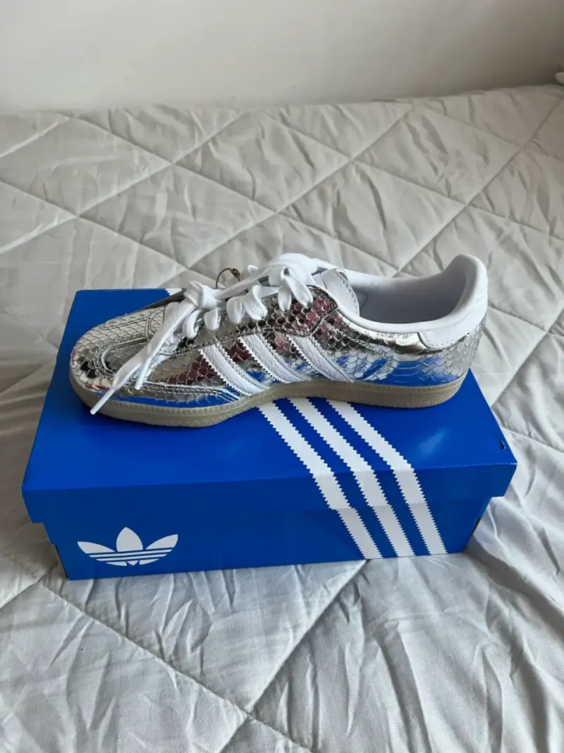 Zapatillas Adidas Samba OG Mujer Plateadas - 1