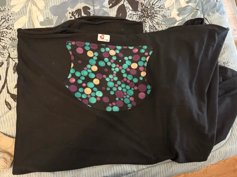 Fular portabebé negro con diseño de círculos - 2