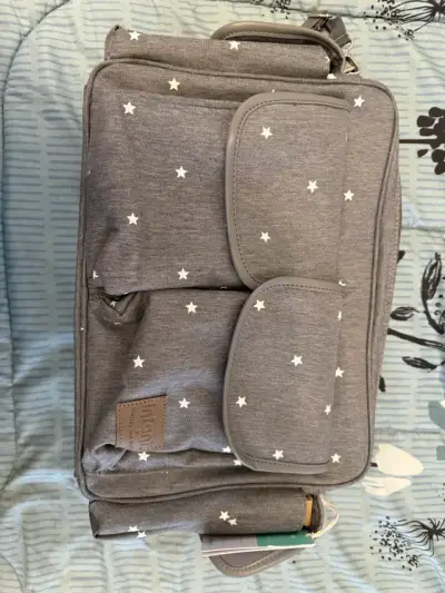 Bolso cambiador de pañales gris con estrellas - miniatura 1