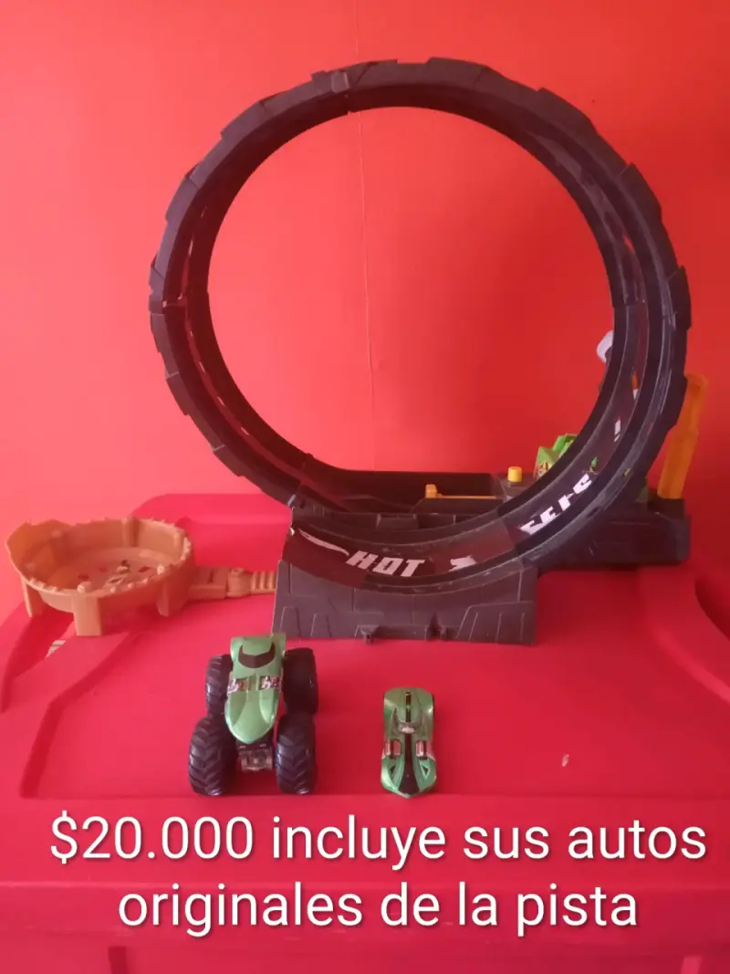 Pista de autos Hot Wheels con loop y autos incluidos - 2