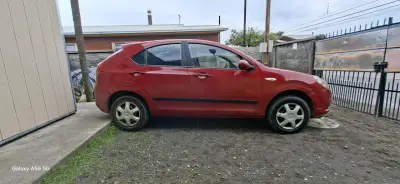JAC J3. 137 Sport Hatchback Rojo en Buen Estado - miniatura 5