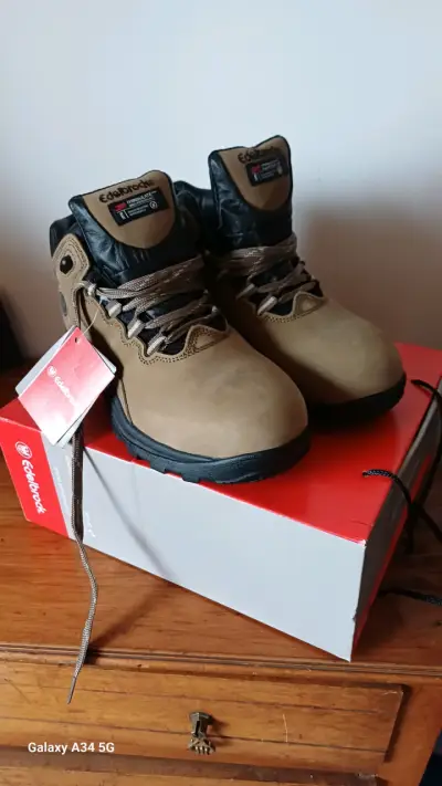 Botas de trabajo Edelbrock con suela antideslizante - miniatura 2