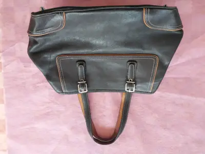 Bolso de cuero negro Coach con detalles marrones - miniatura 5