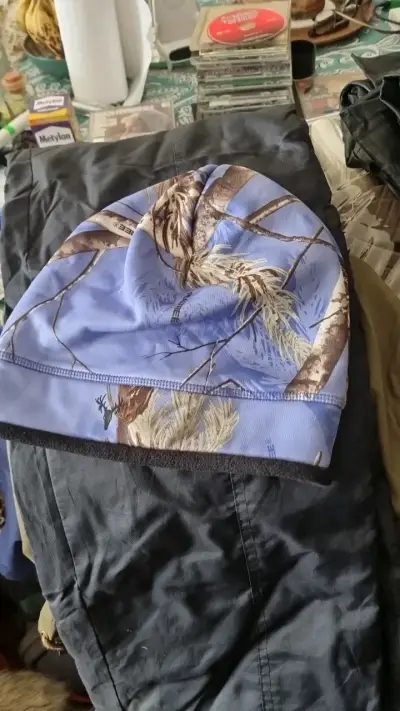Gorro térmico camuflado para invierno - miniatura 1