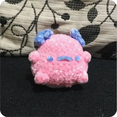 Peluche pequeño de Ajolote - miniatura 1