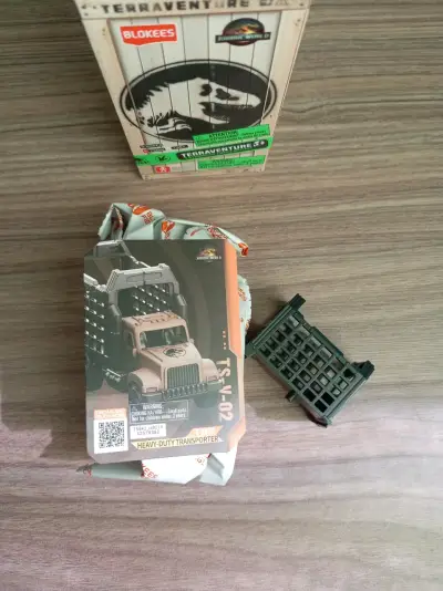 Set de vehículos Jurassic World Blokees - miniatura 3
